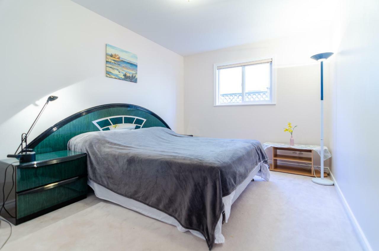 Great Guest Suite In A Gorgeous House นิวเวสต์มินสเตอร์ ภายนอก รูปภาพ